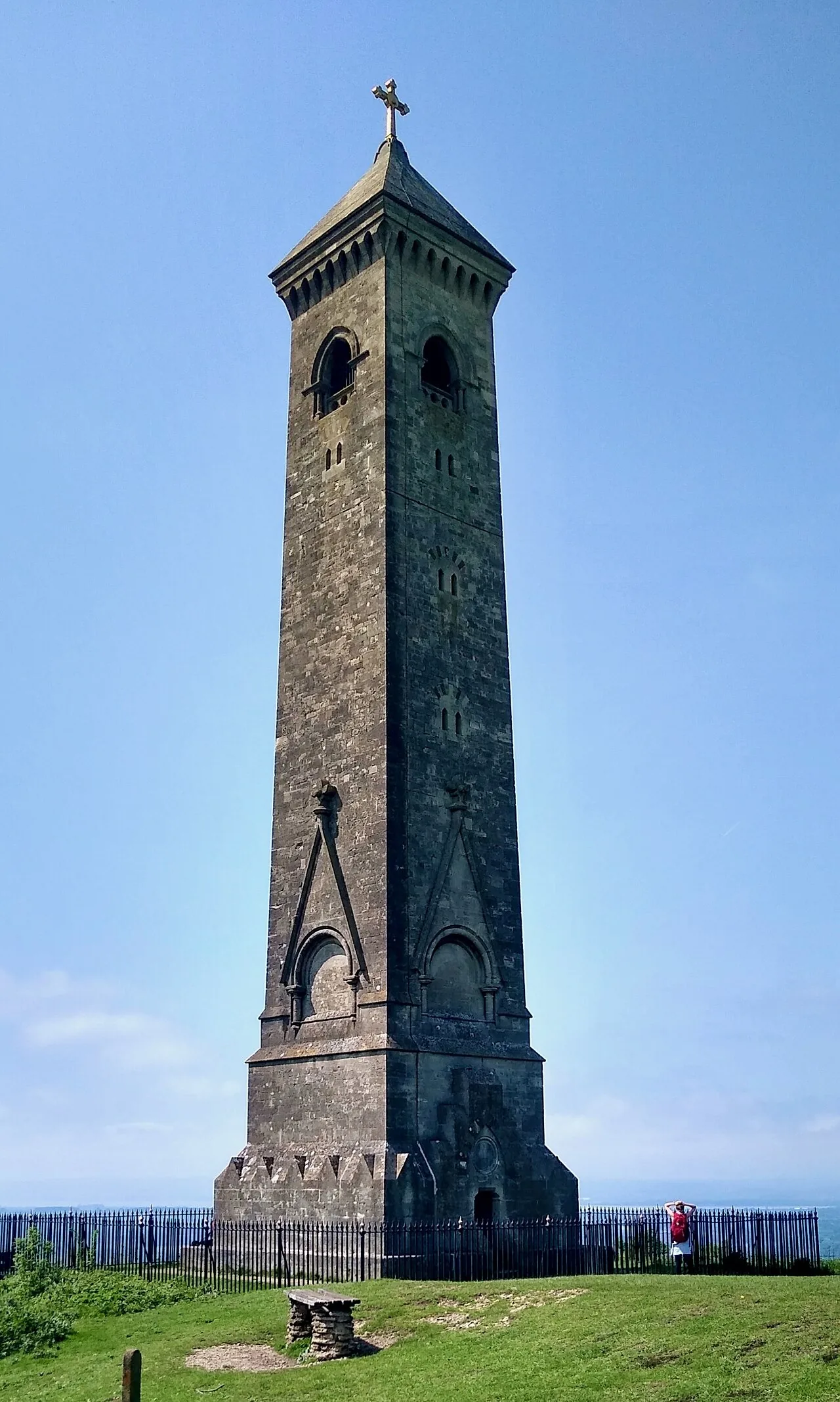Tyndale Monument, North Nibley (1866). Foto: Mertbiol, CC0.